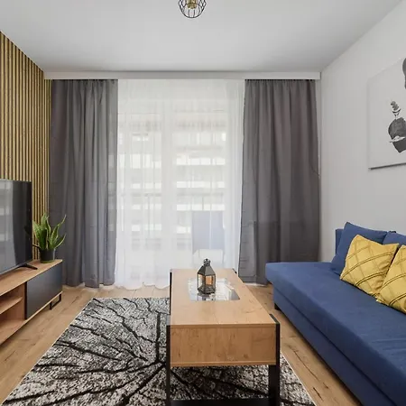 With 2 Bedrooms & Parking By Renters